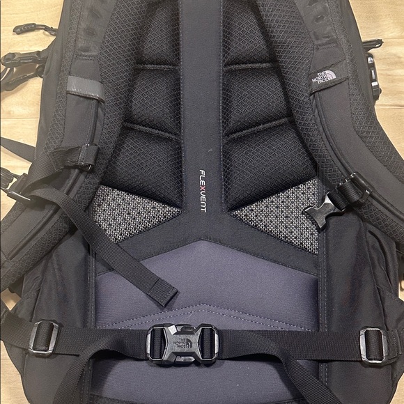 The North Face Surge Transit Backpack 38L - Picture 9 of 13